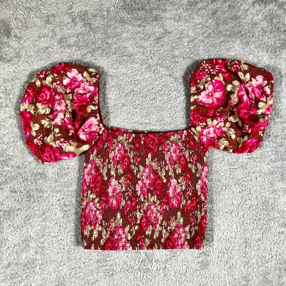 Forever 21 Smocked Cropped Top Womens Small Red Floral Puff Sleeve Square Neck